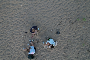 2022 Skala team sand sifting